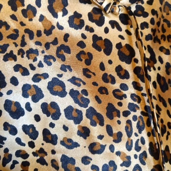 Plus Size Leopard Print Satin Fabric Slip Dress 1X - Picture 4 of 8